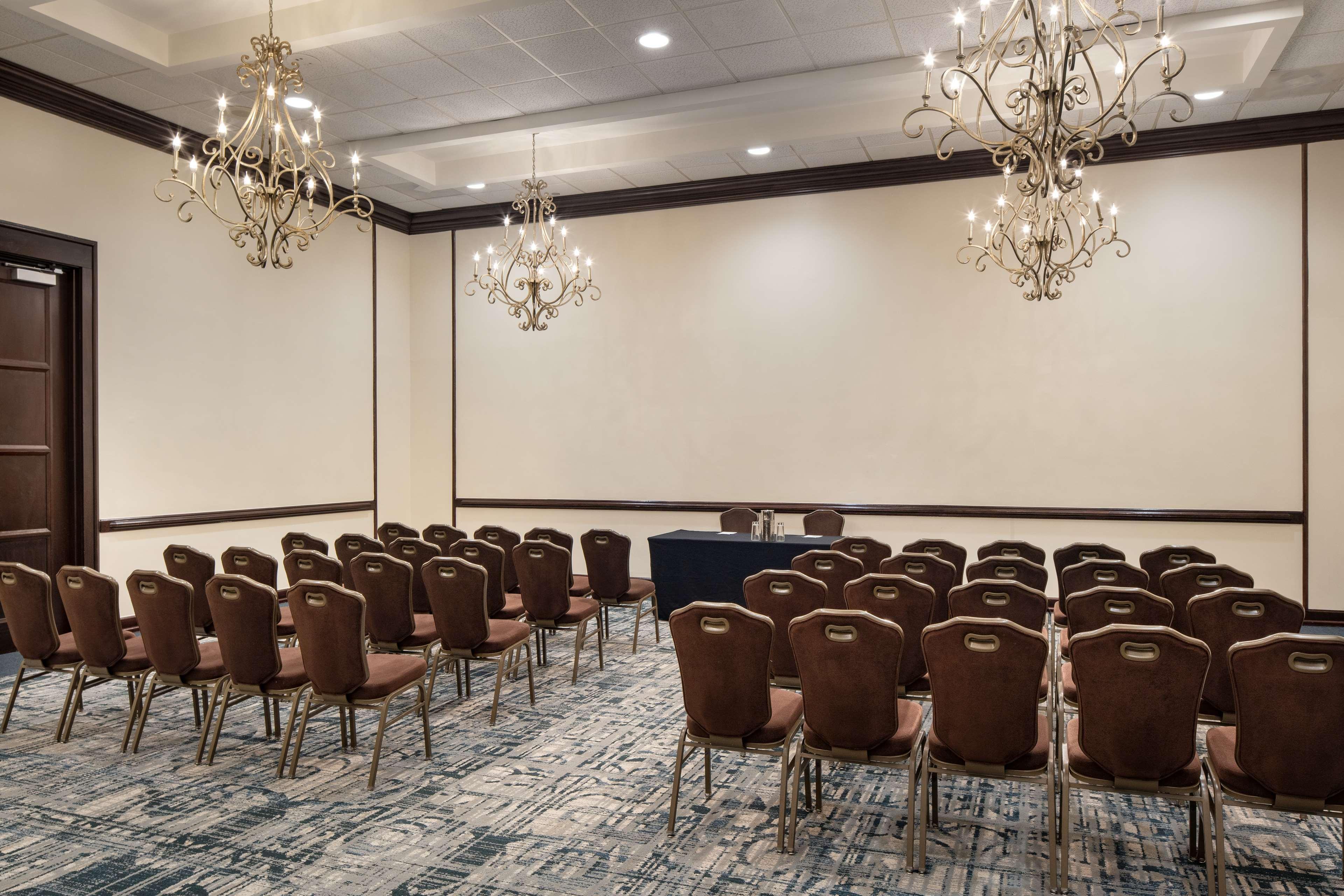 Embassy Suites By Hilton New Orleans Convention Center Esterno foto